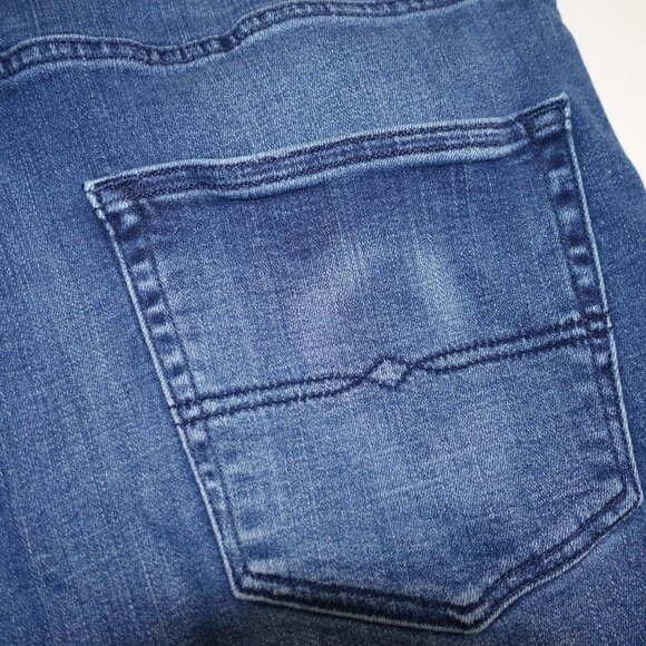 Lucky Brand Men's 411 Athletic Taper Jeans Size 36 x 30 Blue Mid Rise Denim - Picture 8 of 9